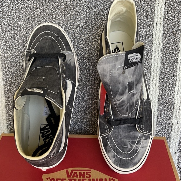 Vans “ Sk8-Hi Tapered Denim Destroy Black Marshmallow WMNS - Picture 13 of 16